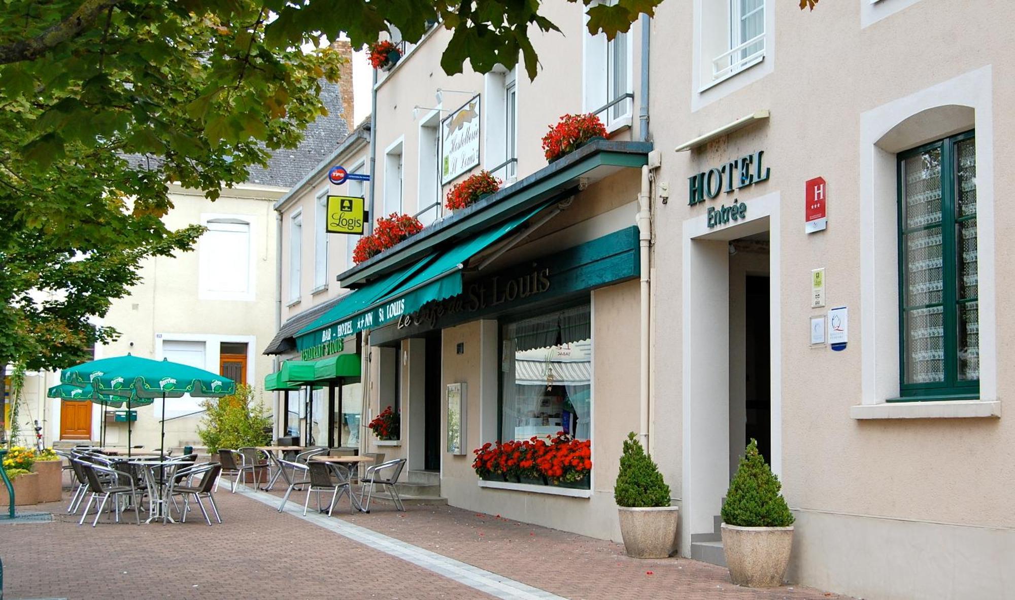 Logis Saint Louis Hotel La Suze-sur-Sarthe Bagian luar foto